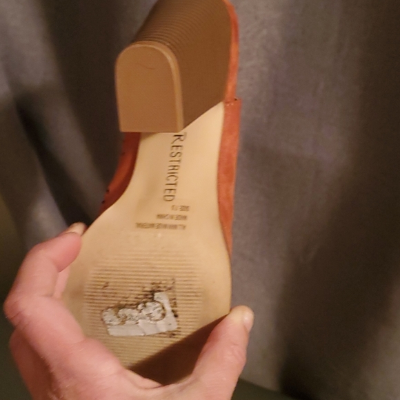 Shoes - Picture 3 of 5